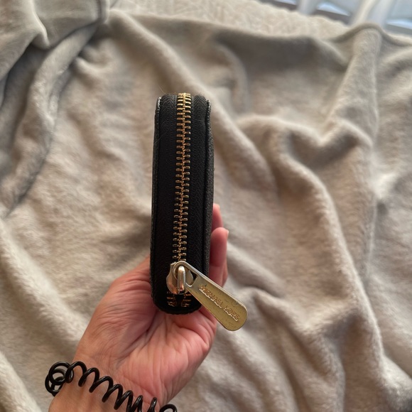 Michael Kors Zip Wallet - Picture 3 of 4